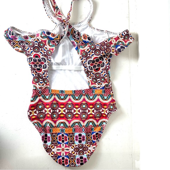 Beautiful Colors KENNETH COLE REACTION Sz L Bathing Suit - Picture 5 of 14